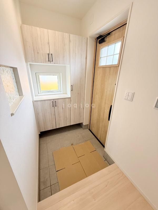 4LDK Newly Built House in Sapporo's Atsubetsu Ward with 315m2 Land - Thumbnail 2