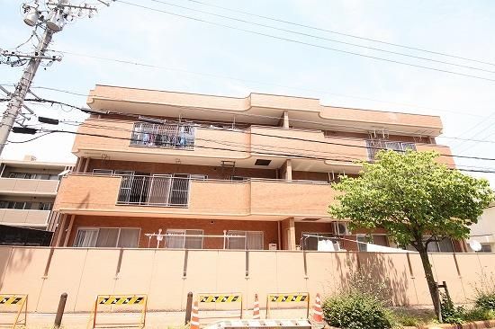 Renovated 3LDK Corner Apartment Near Ueda Station, Nagoya - Thumbnail 2