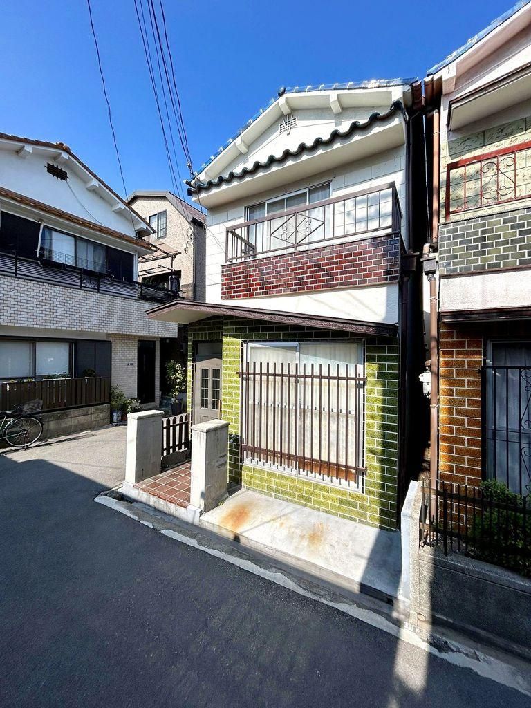 3LDK Detached House for Sale near Abikomae Station, Osaka - Thumbnail 2