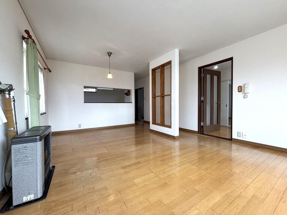 4LDK Detached House in Tobetsu, Hokkaido - 6,000,000 Yen - Thumbnail 3