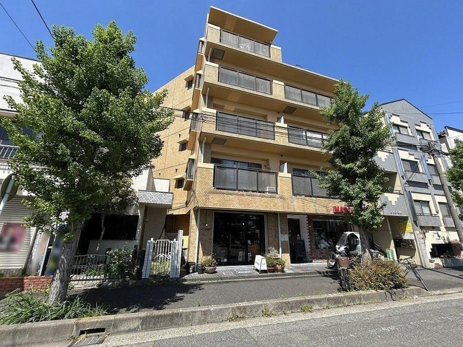 2LDK Apartment for Sale in Hiratsuka Near Station - Thumbnail 3