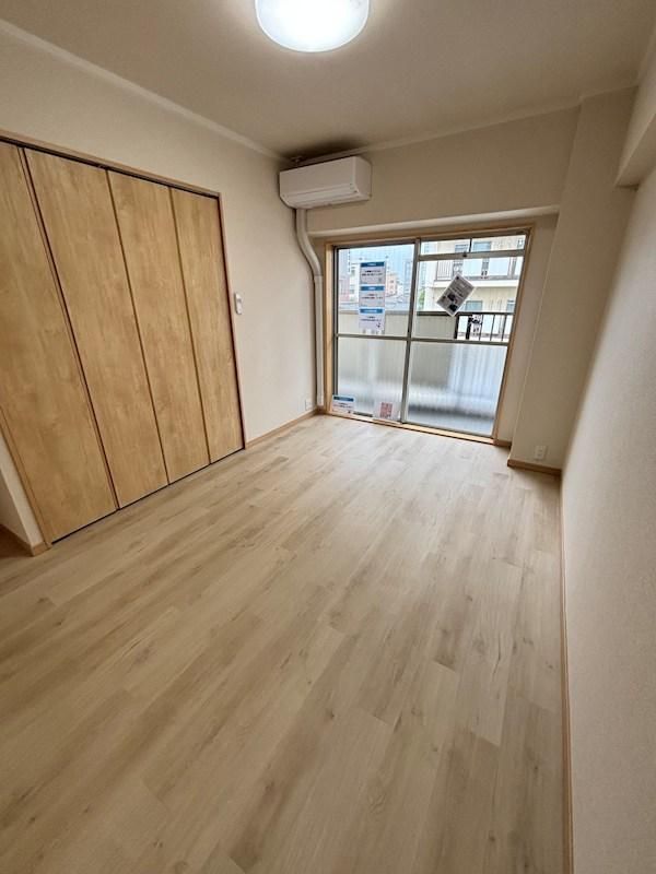 Renovated 2DK Apartment in Niigata Furumachi Twin Towers - Thumbnail 4