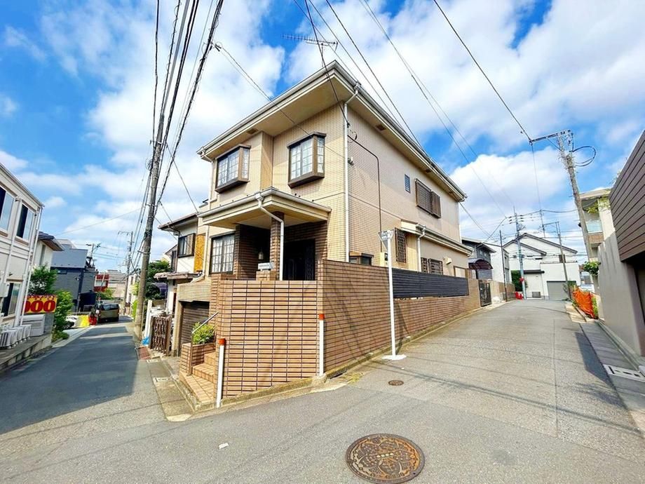 4LDK House for Sale near Saginomiya Station, Nakano Ward, Tokyo - Thumbnail 2