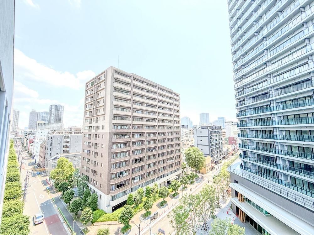 Advancity Tsukishima Top-Floor Studio Apartment in Chuo, Tokyo - Thumbnail 4