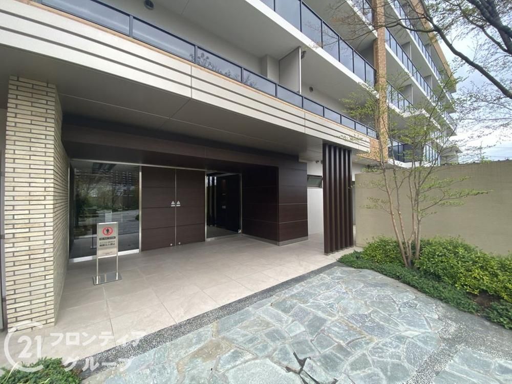 3LDK Apartment for Sale in Hirakata, Osaka | 71.3 sqm - Thumbnail 2