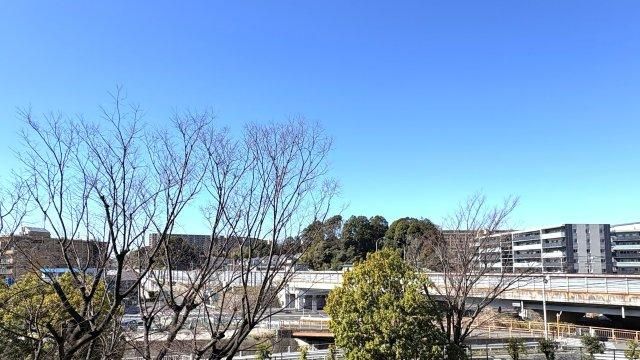 3LDK Apartment for Sale in Totsuka-ku, Yokohama - 77.1m2 - Thumbnail 2