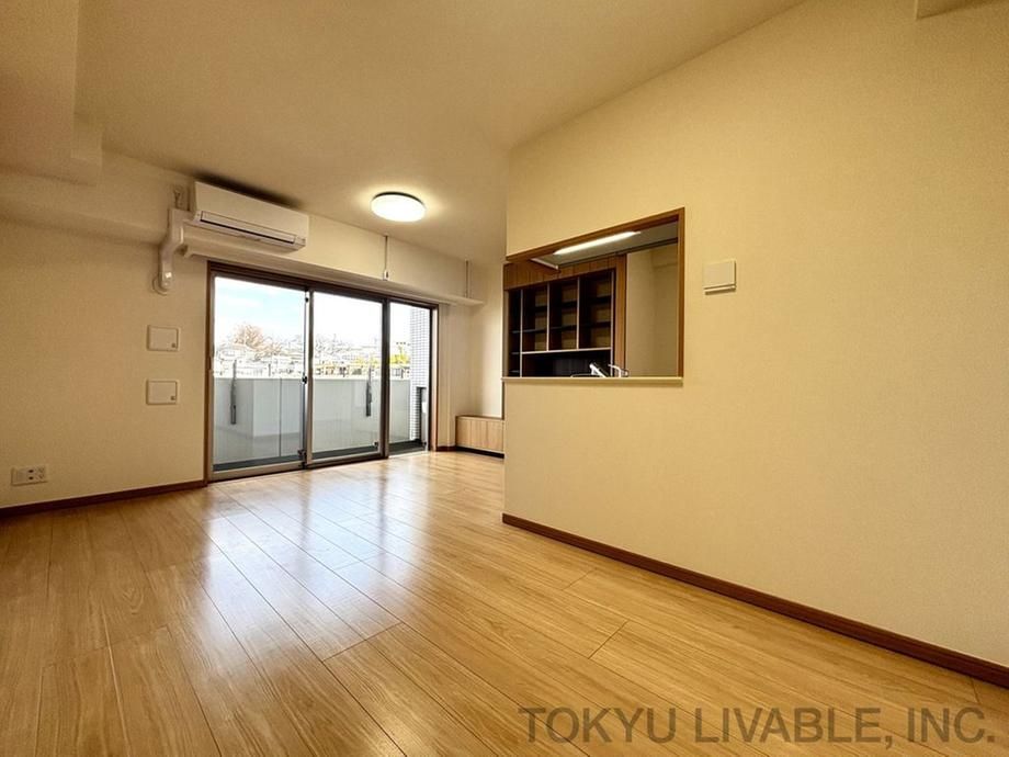 2LDK Apartment for Sale in Takatsu Ward, Kawasaki - Thumbnail 3