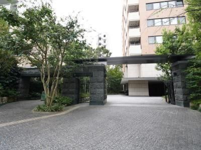 Grand Maison Ebisu no Mori 3LDK Apartment in Shibuya - Thumbnail 4