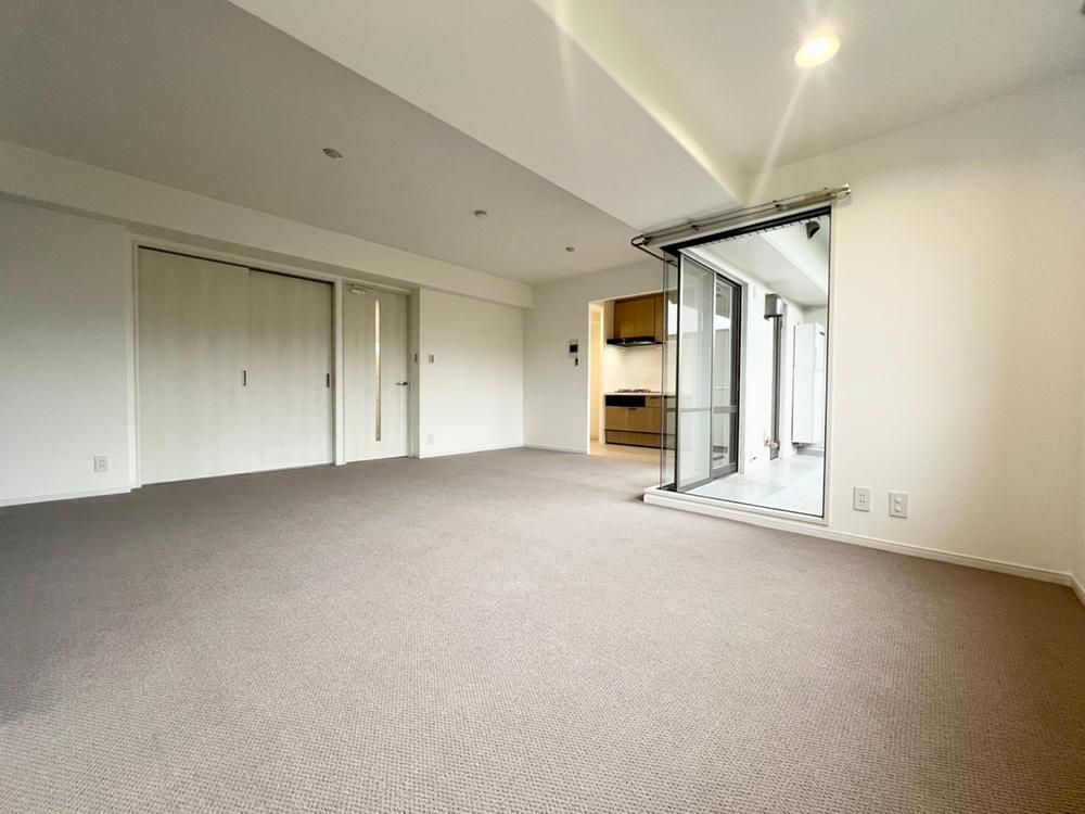 3LDK Apartment for Sale in Kawasaki, Kanagawa - 88.49m2 - Thumbnail 4