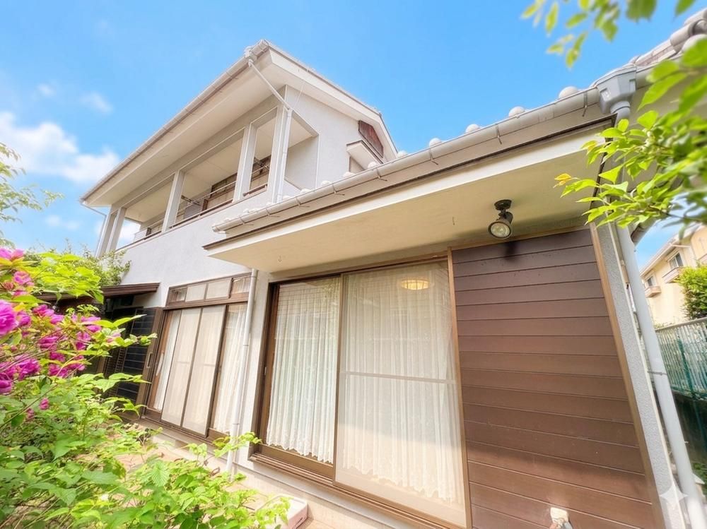 4LDK House for Sale in Tama City, Tokyo - 139m2 - Thumbnail 2