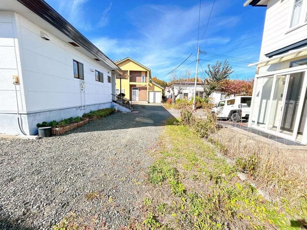 Renovated 3LDK House in Kitami, Hokkaido on 523m² Land - Thumbnail 2