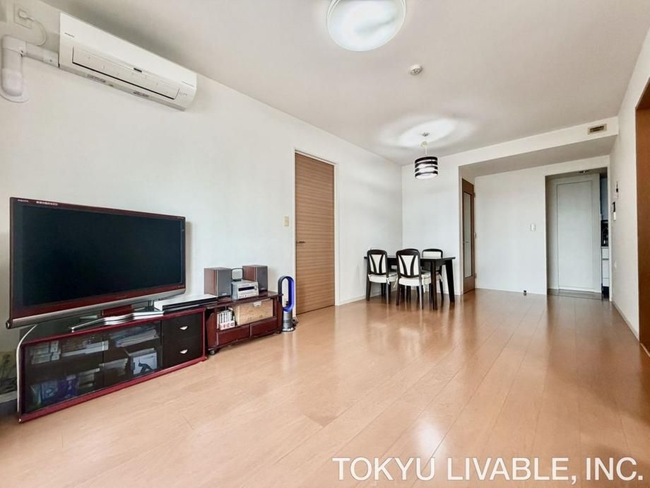 2LDK Apartment for Sale in Nakahara Ward, Kawasaki City - Thumbnail 4