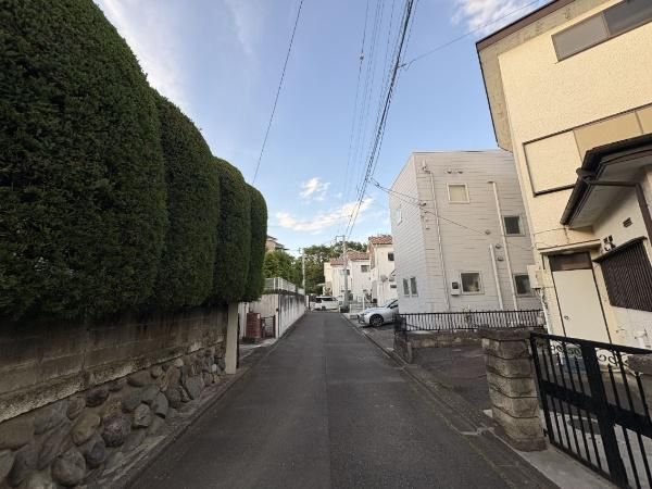 2LDK House for Sale in Tama City, Tokyo - 96.88m2 - Thumbnail 3
