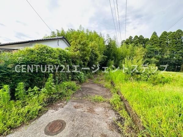 Large 3,649m2 Land for Sale in Miyazaki City - Thumbnail 2
