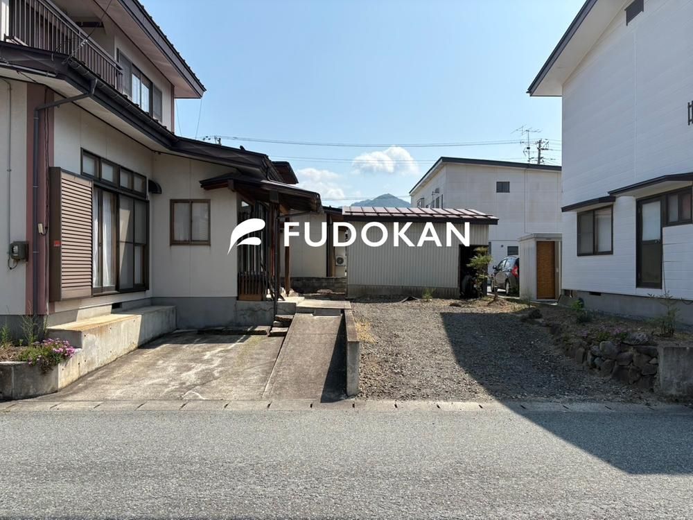 4LDK House for Sale in Tendō, Yamagata - Renovated 1983 Build - Thumbnail 2
