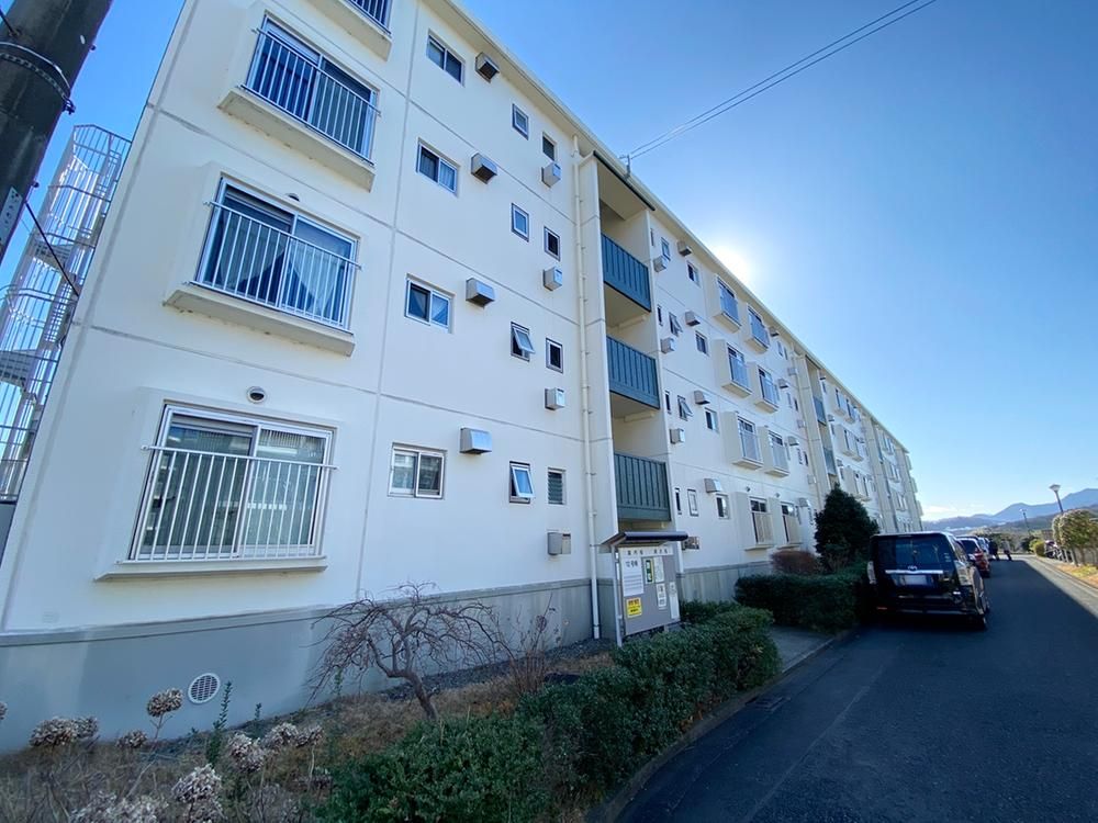 3DK Apartment for Sale in Atsugi, Kanagawa - 58.38m2 - Thumbnail 2
