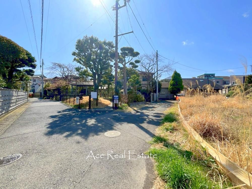 Land for Sale in Higashi-Oiso, Oiso Town, Kanagawa - 649.3 m² - Thumbnail 3