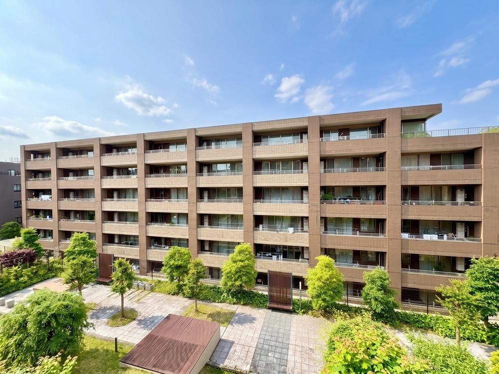 Renovated 3LDK Apartment in Aobadai, Yokohama - 72.8M Yen - Thumbnail 2