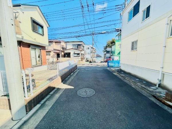 3LDK Detached House Near Mutsuura Station, Yokohama - Thumbnail 2