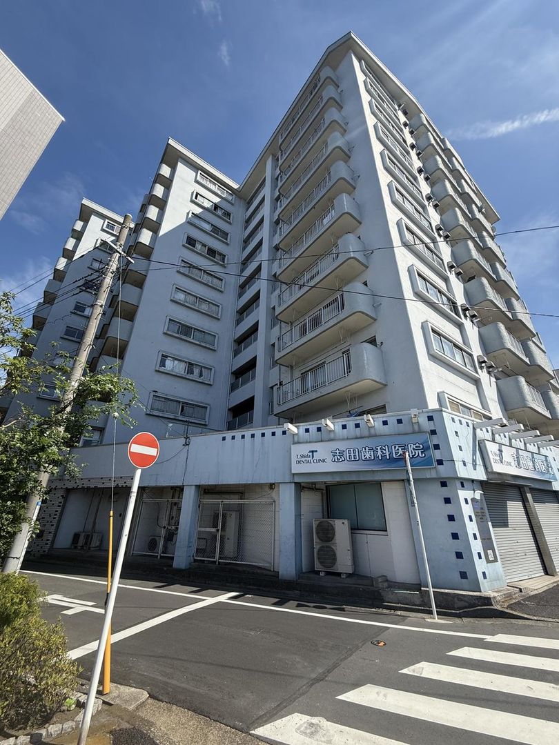 2LDK Apartment for Sale near Kawasaki Daishi Station - Thumbnail 2