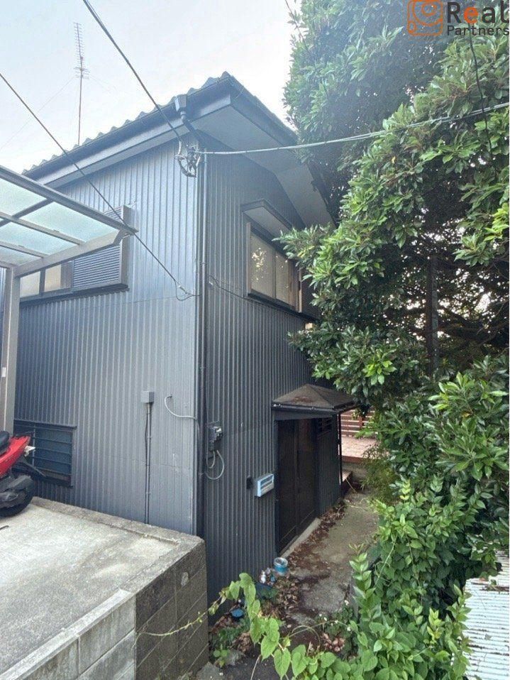 Renovated 2LDK House in Kanagawa Ward, Yokohama - Image 1