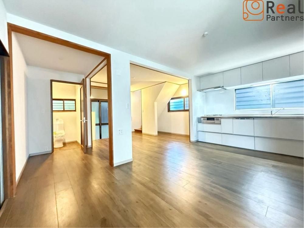 Renovated 2LDK House in Kanagawa Ward, Yokohama - Thumbnail 3