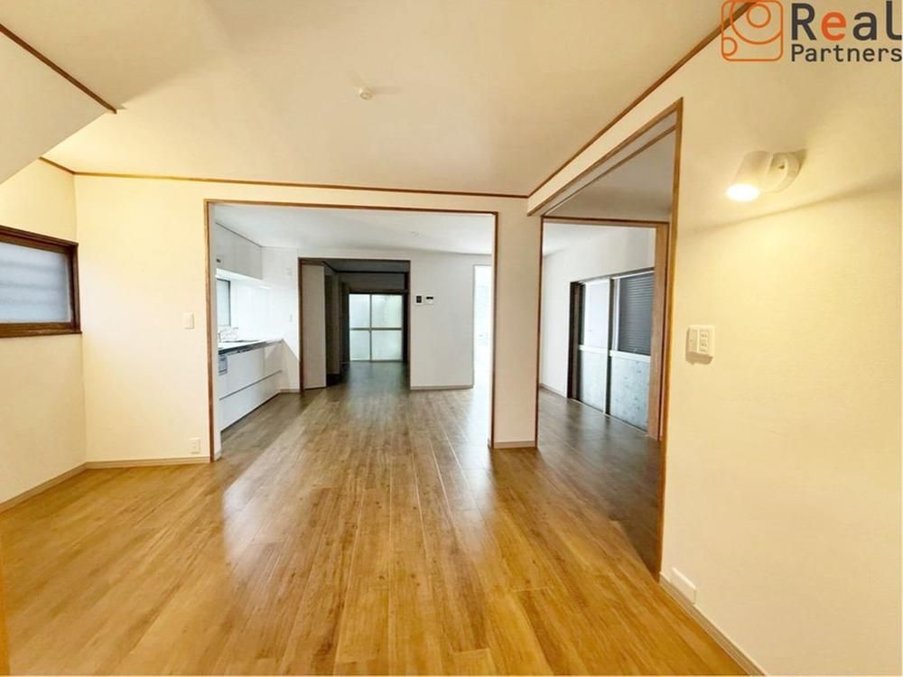 Renovated 2LDK House in Kanagawa Ward, Yokohama - Thumbnail 4