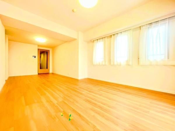 3LDK Apartment for Sale in Asahi Ward, Yokohama - Thumbnail 4
