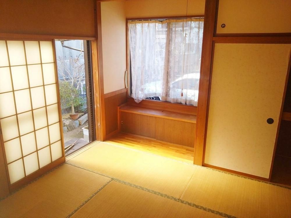 Renovated 4LDK House with Garden in Hadano, Kanagawa - Thumbnail 3