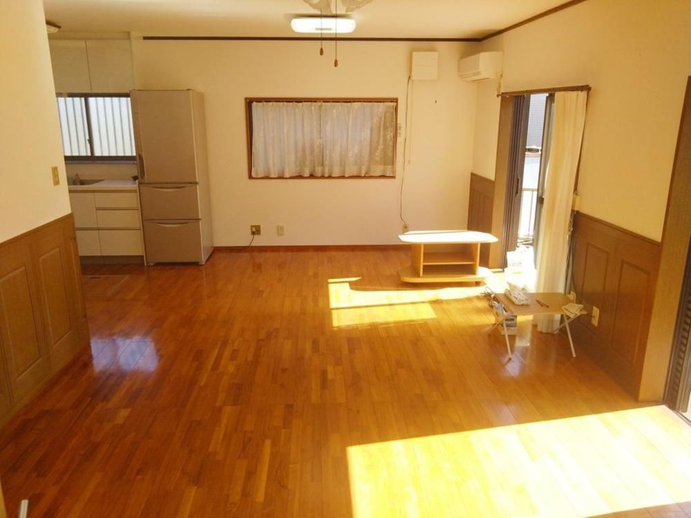 Renovated 4LDK House with Garden in Hadano, Kanagawa - Thumbnail 2