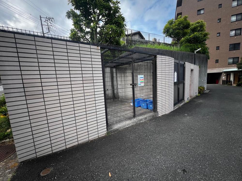 3LDK Renovated Apartment in Takatsu Ward, Kawasaki - Thumbnail 2