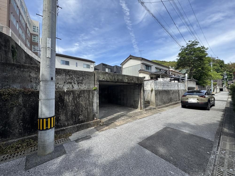 Spacious Land for Sale in Kochi City, Kochi Prefecture - Thumbnail 4