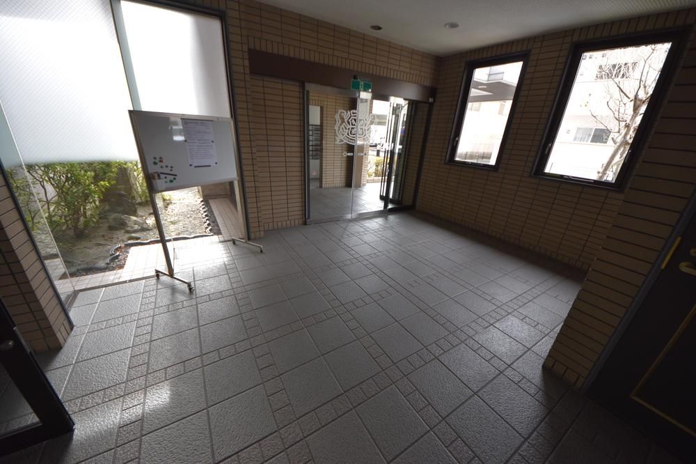 3LDK Top-Floor Apartment in Wakabayashi Ward, Sendai - Thumbnail 3