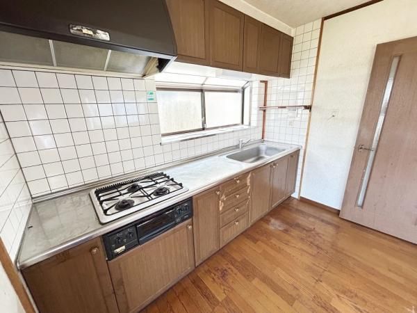5DK Detached House for Sale in Aoi Ward, Shizuoka City - Thumbnail 3