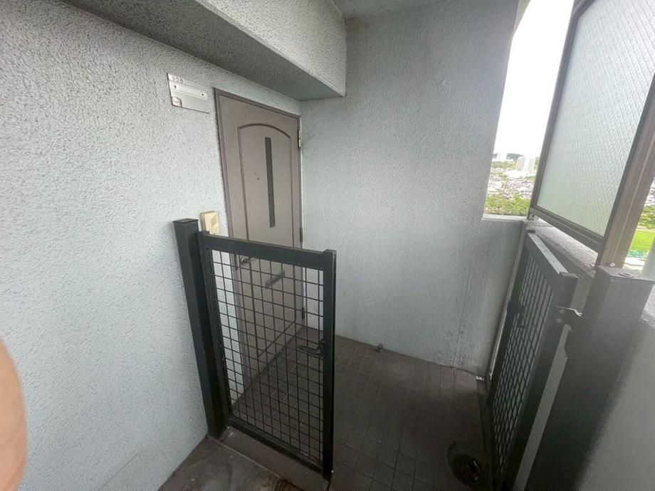 3LDK Apartment for Sale in Oita City, Oita Prefecture - Thumbnail 2
