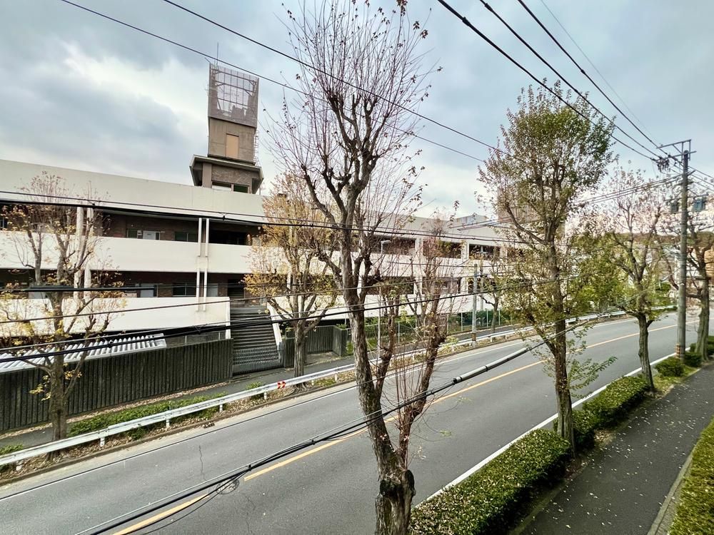 Renovated 3LDK+S Apartment in Nagoya's Meito Ward | Green Corpo Hoshigaoka - Thumbnail 4