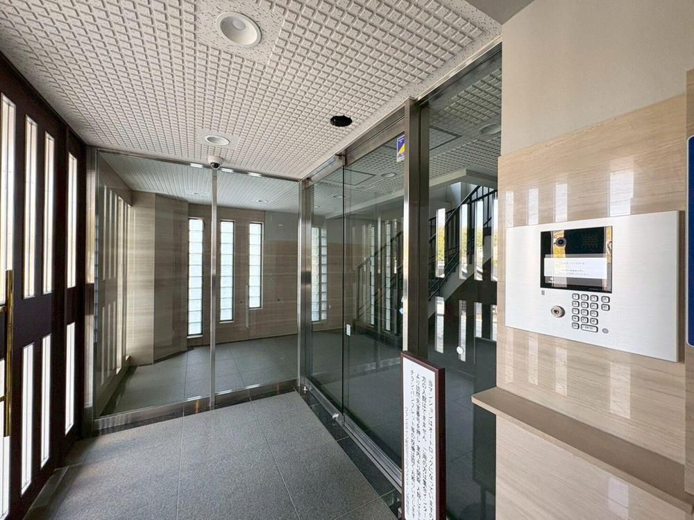 4LDK Apartment with Rooftop Terrace in Kawasaki, Kanagawa - Thumbnail 3