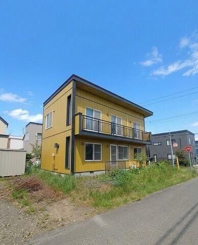 Renovated 4LDK+S House on Corner Lot in Ishikari, Hokkaido - Thumbnail 3