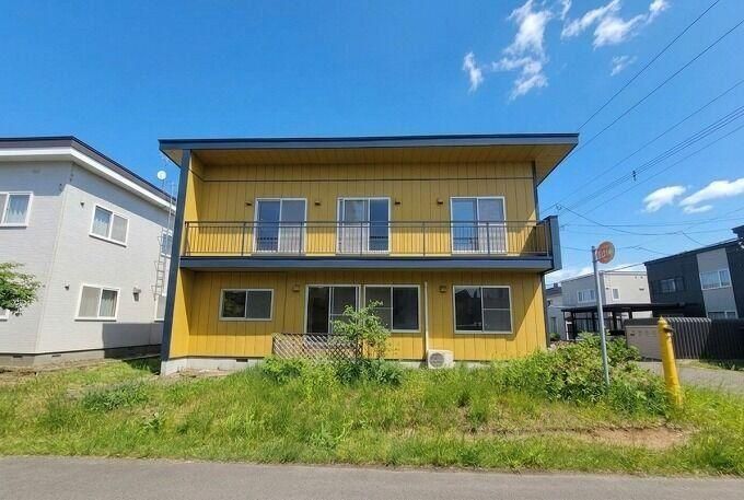 Renovated 4LDK+S House on Corner Lot in Ishikari, Hokkaido - Thumbnail 2