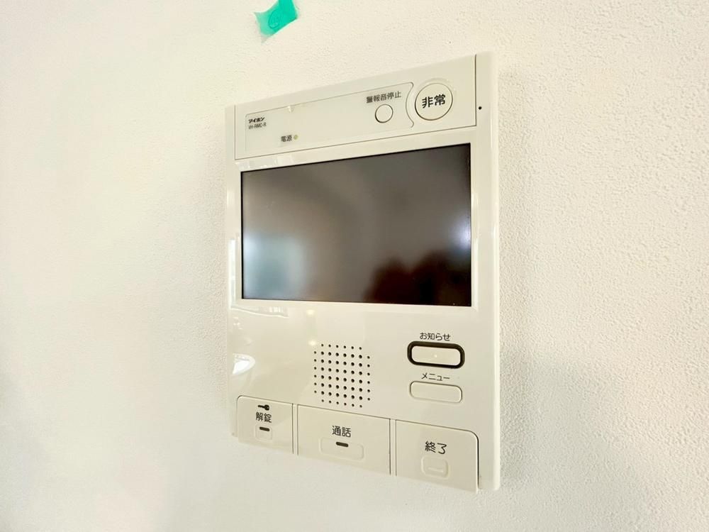 Fully Renovated 3LDK Corner Apartment in Takatsu-ku, Kawasaki - Thumbnail 3