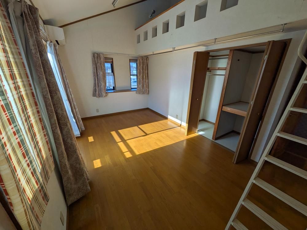 4LDK Detached House for Sale in Hitachinaka, Ibaraki - 200 sqm Land - Thumbnail 4