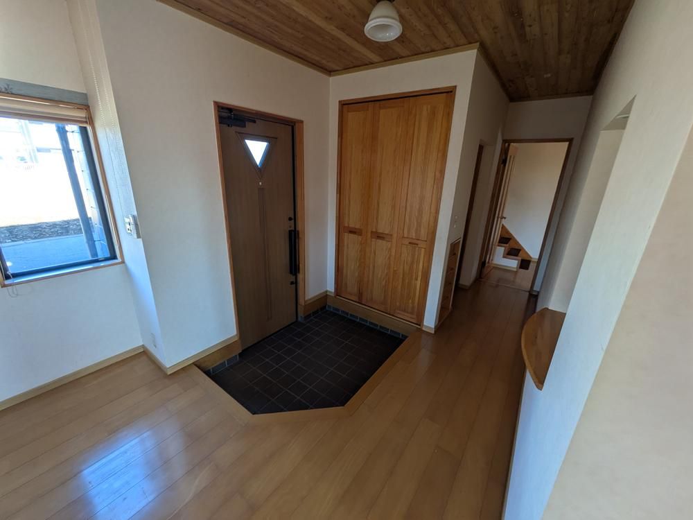 4LDK Detached House for Sale in Hitachinaka, Ibaraki - 200 sqm Land - Thumbnail 3