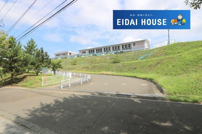 2LDK Apartment for Sale in Nishigaoka, Sendai, Miyagi - Thumbnail 2
