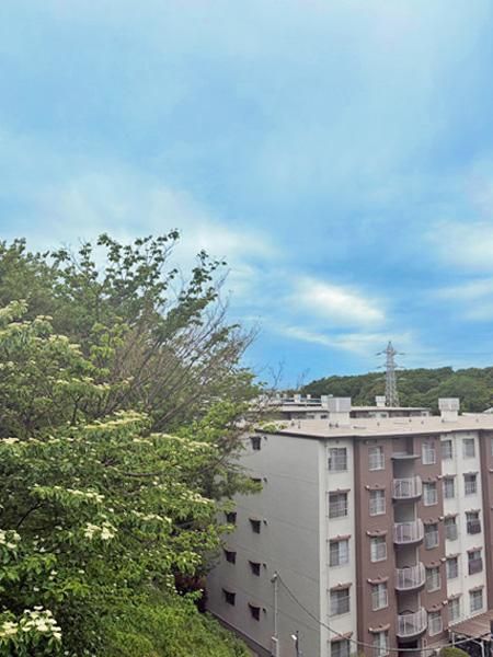 Top-Floor 3LDK Apartment in Funabashi for 7.8 Million Yen - Thumbnail 2