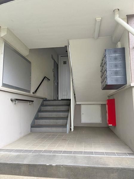 Top-Floor 3LDK Apartment in Funabashi for 7.8 Million Yen - Thumbnail 3