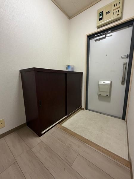 Top-Floor 3LDK Apartment in Funabashi for 7.8 Million Yen - Thumbnail 4