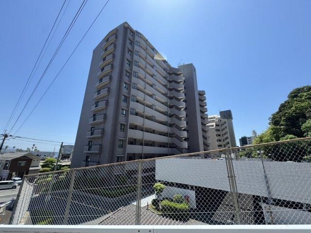 3LDK+S Apartment for Sale in Kagoshima City with Bay Views - Thumbnail 2