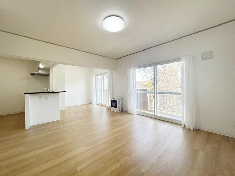 3LDK 79m² Renovated Apartment for Sale in Teine, Sapporo - Thumbnail 2
