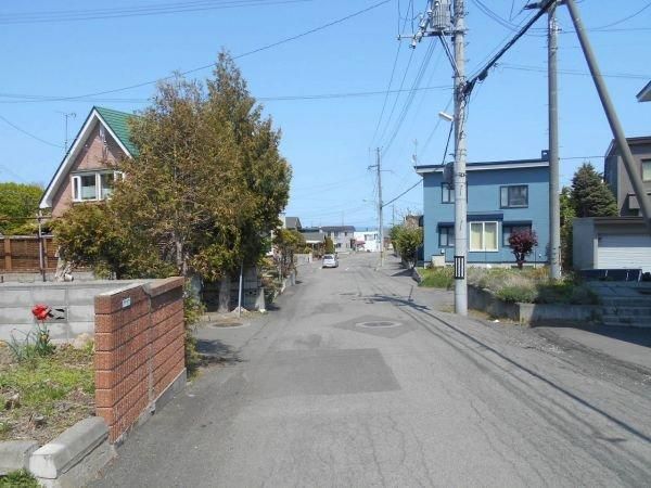 Land for Sale in Teine-ku, Sapporo - 195m2 Plot - Thumbnail 2