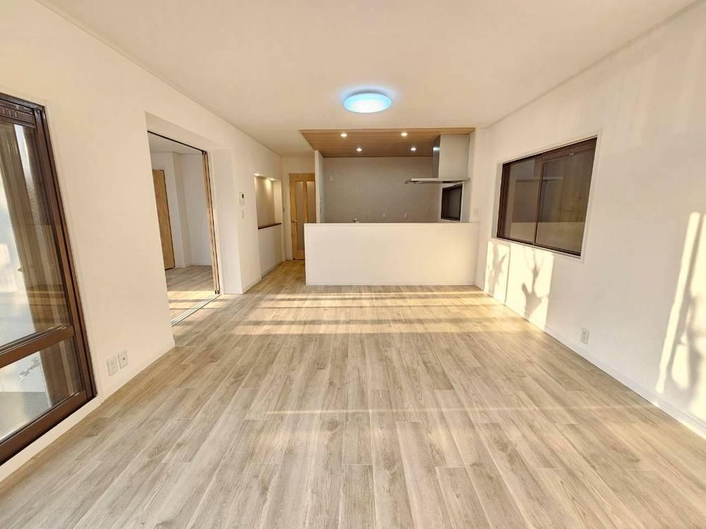 Renovated 4LDK House for Sale in Machida, Tokyo - Thumbnail 3